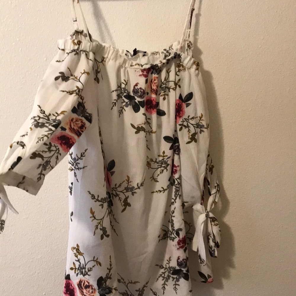 NWOT Off the Shoulder Top
